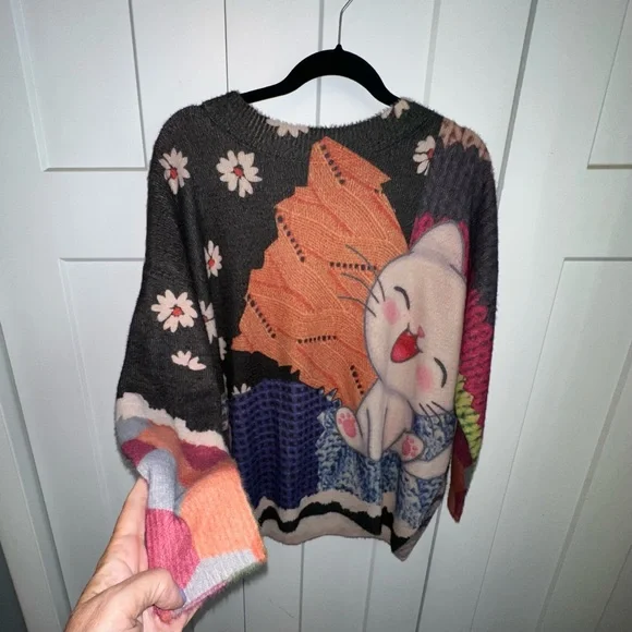 Adorable Graphic Crew Neck Artistic Knit Oversized Sweater medium - Picture 3 of 8